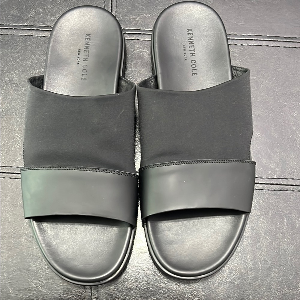 Kenneth Cole Black Slide Sandals